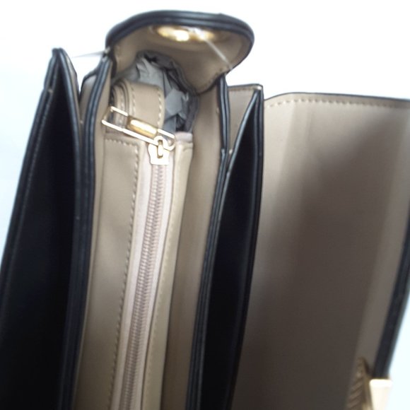 FAUX LEATHER CROSSBODY PURSE - Picture 7 of 8